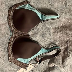 Brand New Freya Active Sports Bra-size 32DD